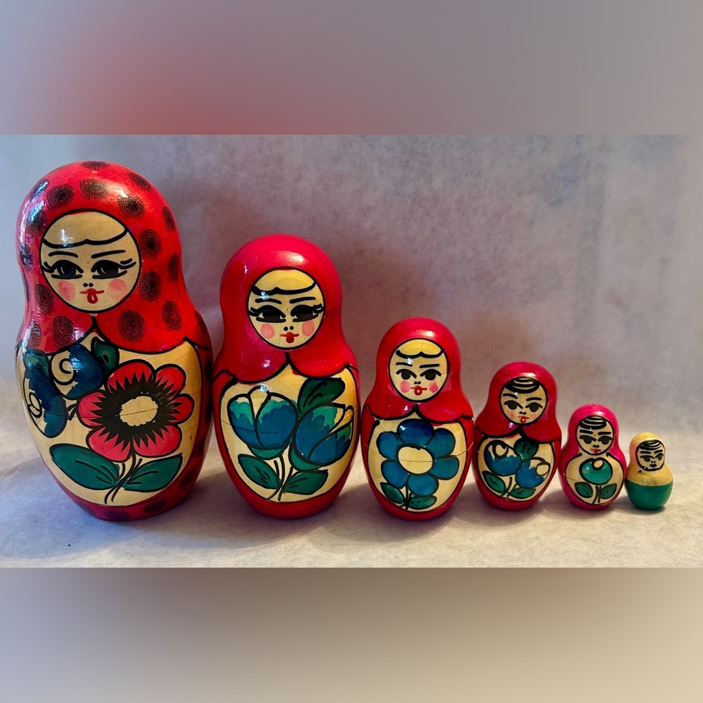Vintage Matryoshka Dolls 6 Russian Nesting Dolls Hand Painted Red w Blue Flower
